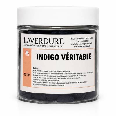 Indigo véritable en morceaux
